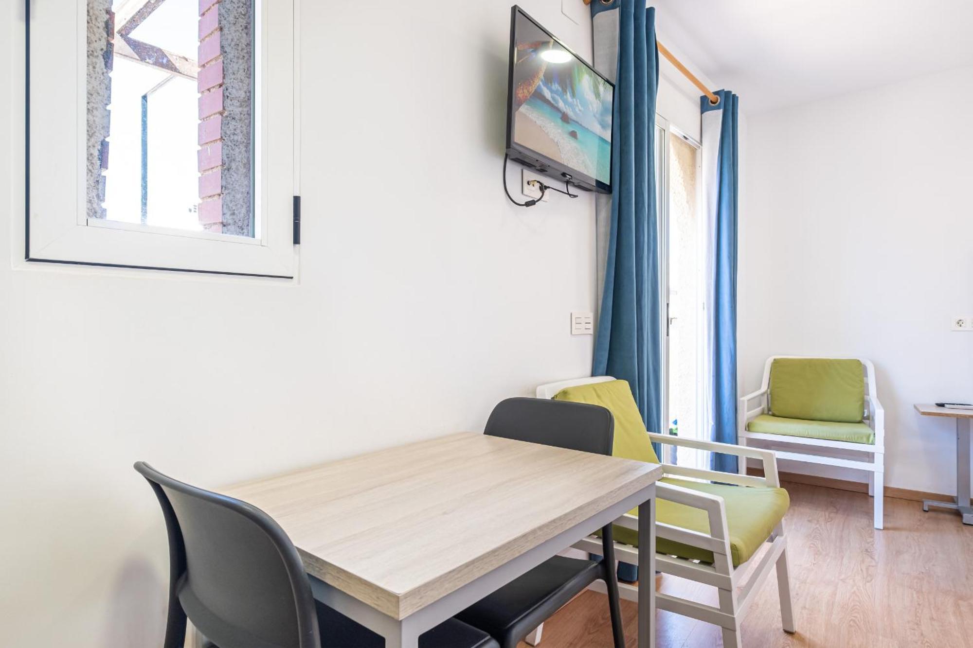 Apartamentos El Castell Benidorm Old-Town Chambre photo